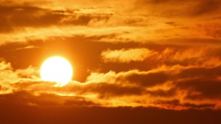 Vùng núi Bắc Bộ chiều tối mưa to, miền Trung nền nhiệt vẫn ở mức cao