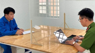 "Trùm lừa" giả danh công an, nhà báo, luật sư chiếm đoạt hàng tỷ đồng