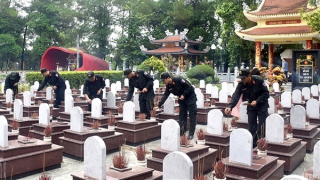 Trung đoàn Cảnh sát cơ động Trung Bộ tri ân anh hùng, liệt sĩ