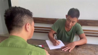 Cho vay với lãi suất tương đương 110%-210%/năm