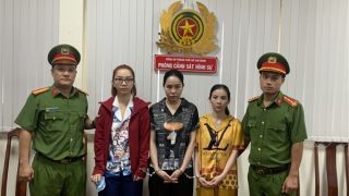 Ổ mại dâm cho người nước ngoài tại nhà hàng Song Song