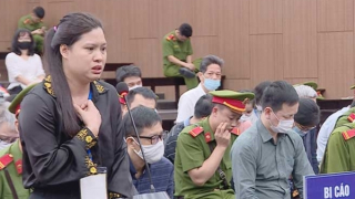 Những chiếc phong bì hối lộ và trách nhiệm công vụ