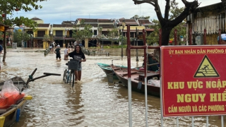 Lắp "mắt thần" thông minh cảnh báo lũ lụt cho toàn phố cổ Hội An