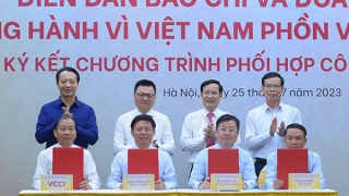 Báo chí và doanh nghiệp cùng đồng hành để phát triển