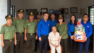 Tuổi trẻ CAND “Hành quân theo bước chân những người anh hùng”