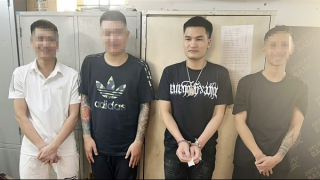 Mang ma túy đá, nam thanh niên chột dạ khi bị 141 "vẫy lại"