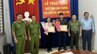 Khen thưởng 2 cá nhân dũng cảm bắt cướp