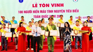 Tôn vinh Đại úy Công an 40 lần hiến máu cứu người