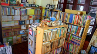 Hỗ trợ xây dựng tủ sách cho 120 xã vùng đồng bào dân tộc thiểu số