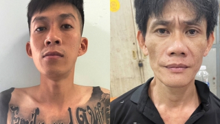 Vờ mua hàng để cướp điện thoại