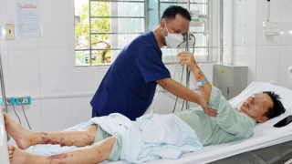 Gặp họa vì ăn tiết canh