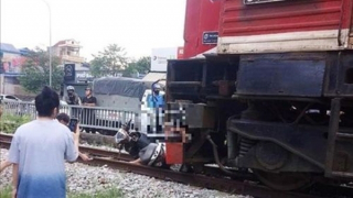 Cố băng qua đường sắt, người phụ nữ bị tàu hỏa cán tử vong