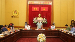 Khẩn trương hoàn thiện dự án Luật Trật tự, an toàn giao thông đường bộ và dự án Luật Đường bộ