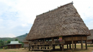 Độc đáo nhà Gươl của người Cơ Tu ở Quảng Nam