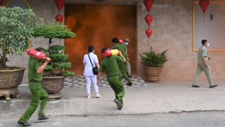 Diễn tập chữa cháy, cứu 100 người mắc kẹt trong karaoke, vũ trường