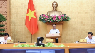 Thủ tướng: Ưu tiên tháo gỡ khó khăn cho sản xuất, kinh doanh