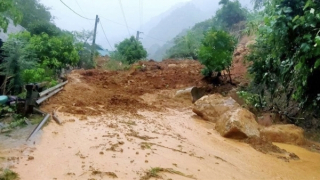 Mưa lớn tại Sơn La làm sạt lở, cuốn trôi nhiều nhà dân