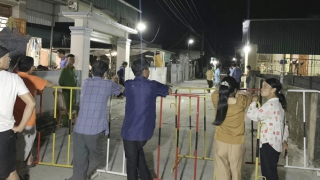 Trắng đêm truy lùng hung thủ sát hại hàng xóm rồi bỏ trốn