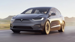 Nghi án giả thông số pin xe điện của Tesla