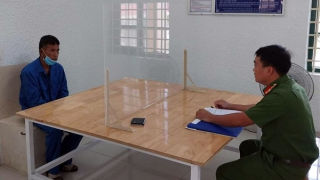 Khởi tố đối tượng đâm đồng nghiệp bảo vệ Ngân hàng