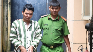 Bắt đối tượng làm giả hàng trăm con dấu, tài liệu