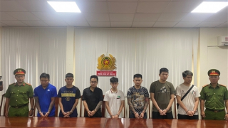 Vay "tín chấp" bằng ảnh, clip khỏa thân với lãi suất 360%/năm