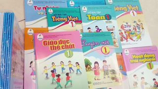 Bất cập, lãng phí trong thực hiện sách giáo khoa, chương trình mới