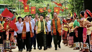 Tổng kết chương trình xây dựng 2.820 căn nhà tặng người nghèo tại Nghệ An