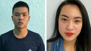 Đang nhận ma túy từ shipper thì bị bắt