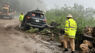 Tập trung phòng, chống, giảm thiểu thiệt hại do sạt lở đất, bờ sông, bờ biển và lũ quét