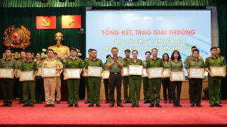 Trao giải cuộc thi Đại sứ văn hóa đọc trong CAND năm 2023