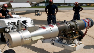 Mỹ: Ngư lôi bay đắt khách