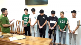 Khởi tố, bắt tạm giam nhóm đối tượng giết người trong “bão” sau chung kết AFF Cup