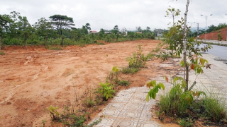 Dấu hiệu bất thường trong cấp, chuyển đổi “đất vàng” tại phố núi Khe Sanh