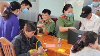 Trà Vinh: Gần 77% người dân nộp hồ sơ trực tuyến