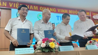 Ký kết hợp tác chương trình “1.000 câu chuyện sản phẩm OCOP”