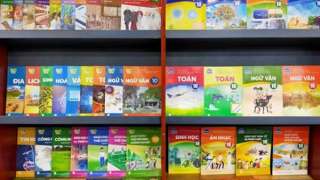 Giảm chiết khấu phát hành, áp giá trần để giảm giá sách giáo khoa