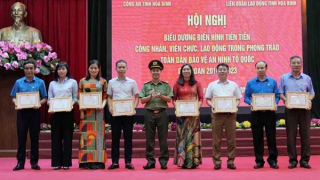 20 tập thể, cá nhân được tôn vinh trong phong trào Toàn dân bảo vệ ANTQ tại Hòa Bình