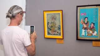 Tranh kính dân gian Nam bộ: Tiếp bước trăm năm