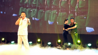 Thêm những giai điệu tự hào