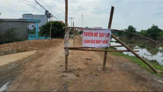 Người dân hoang mang vì đê sông Càn tiếp tục sạt lở nghiêm trọng