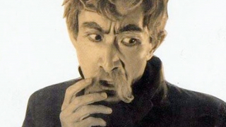 Trước Cách mạng Tháng Tám, Đào Mộng Long từng là nhạc sĩ