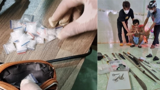 Khám phá vụ ma túy, phát hiện nhiều súng và hung khí nguy hiểm