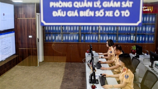 Cận cảnh nơi giám sát đấu giá biển số ô tô trước giờ G