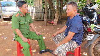 Những người con của buôn làng