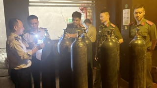 Liên tiếp kiểm tra, xử phạt cơ sở kinh doanh “bóng cười”