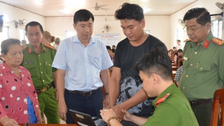 Đồng Tháp đẩy nhanh cài đặt, kích hoạt tài khoản định danh điện tử