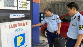 Kinh doanh xăng dầu khi giấy phép hết hiệu lực, 1 doanh nghiệp bị phạt 190 triệu đồng