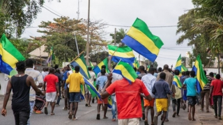 Đảo chính ở Gabon: Tổng thống bị lật đổ kêu cứu