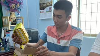 Lái xe thi công đường cao tốc tàng trữ súng đạn cao su